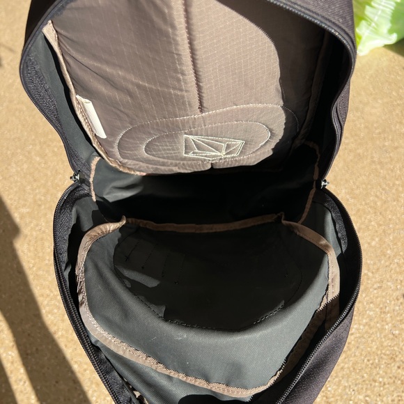 Volcom Small Backpack - Picture 3 of 5